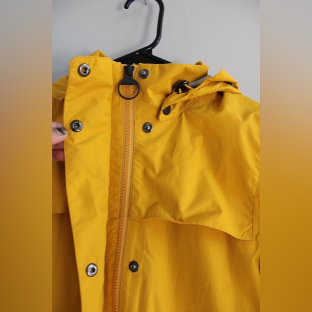 Barbour rain jacket - image 13